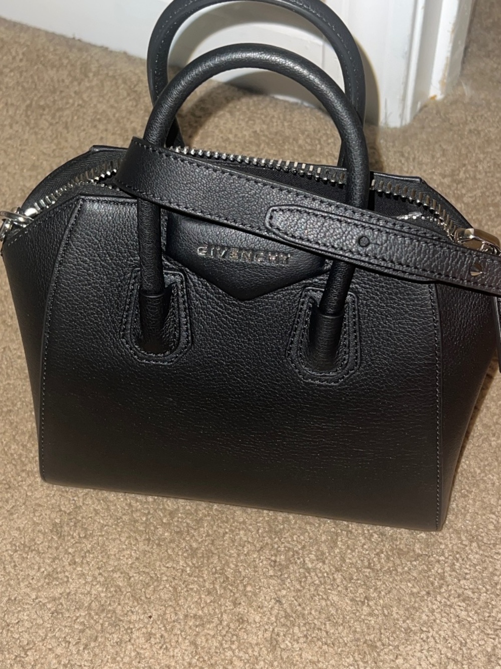 Givenchy Antigona